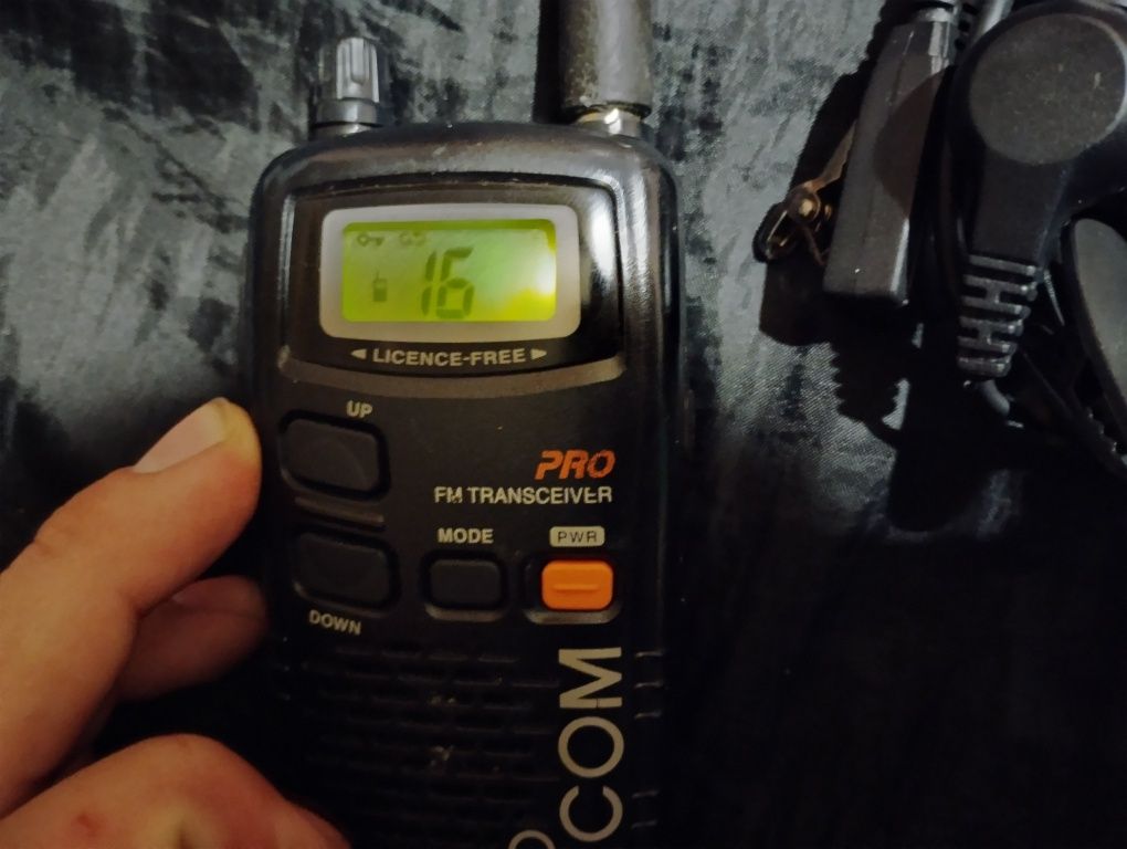 Рації, переговорний пристрій Icom IC-4088SR