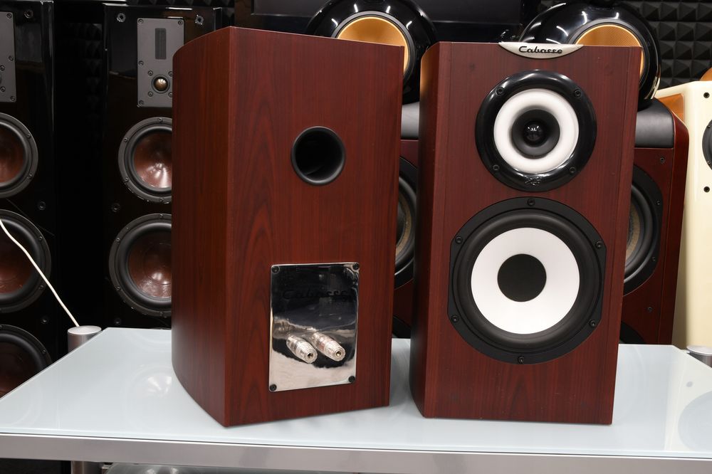 kolumny podstawkowe głośniki Monitory stereo Cabasse Minorca MC40