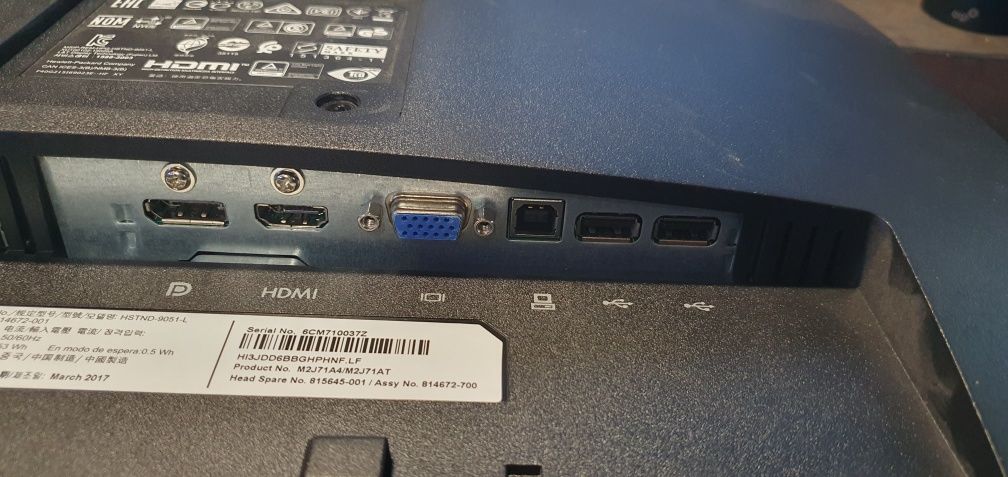 Monitor LED HP Z22n 21,5" IPS 1920x1080 DP HDMI VGA USB Vesa