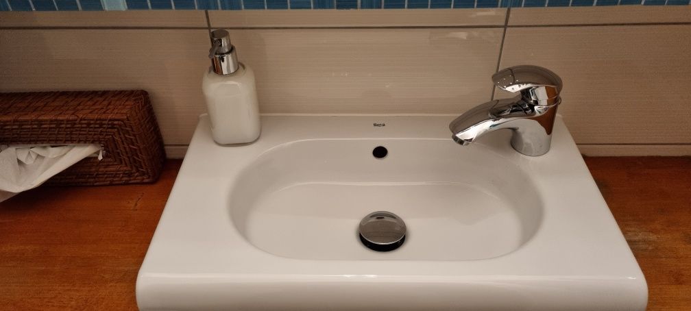 Zestaw: umywalka, miska wc i inne...