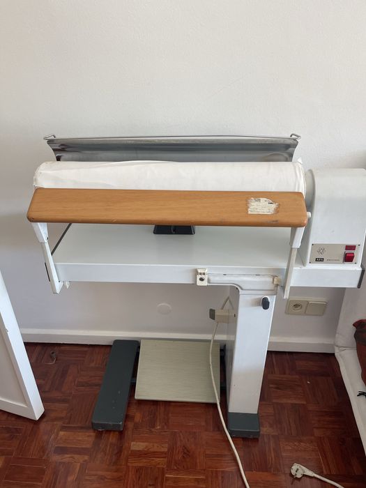 Maquina de passar a ferro (calandra )