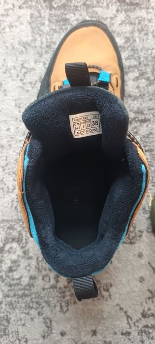 Buty ocieplane Reserved 38 zimowe