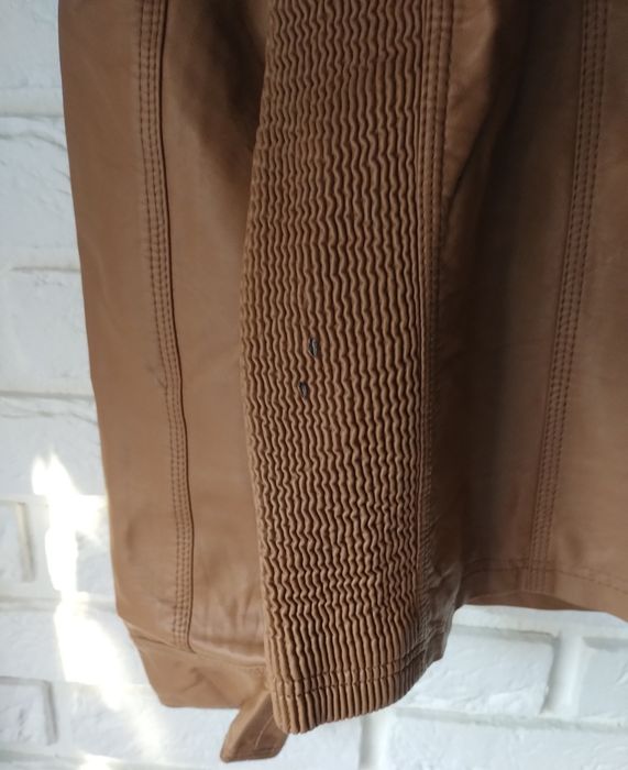 Damska kurtka z eko skórki 54