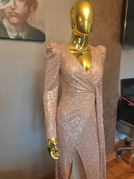 Zjawiskowa suknia wieczorowa Rose-Gold Goddess. R38 Polski producent