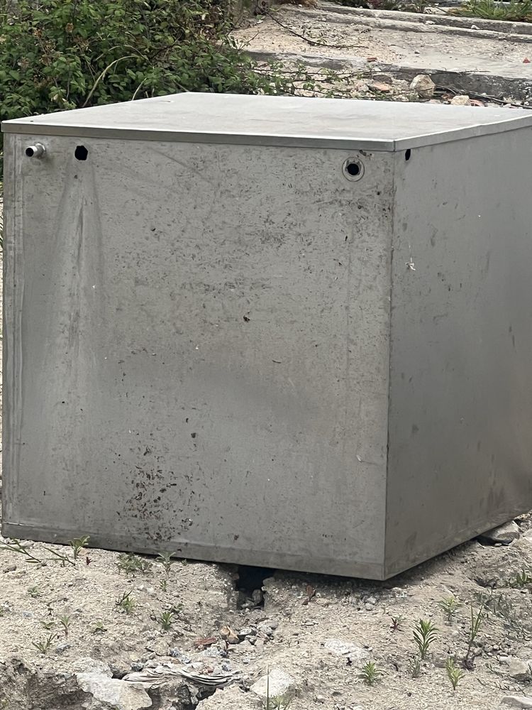 Reservatorio em inox com capacidade para 500 L