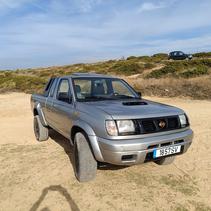 Nissan Navara d 22