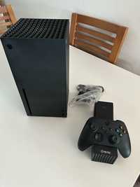 Xbox SERIES X com carregador de comandos