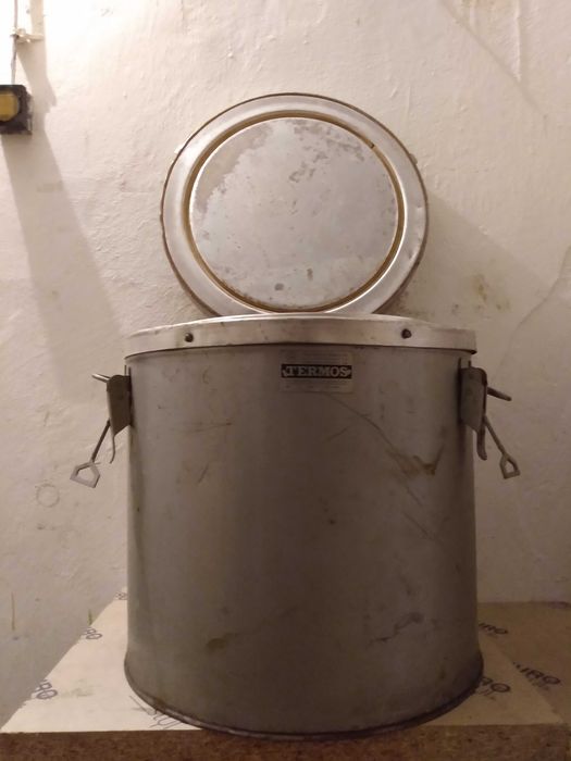 Aluminiowe termosy do potraw pojemności od 20-30 litrów