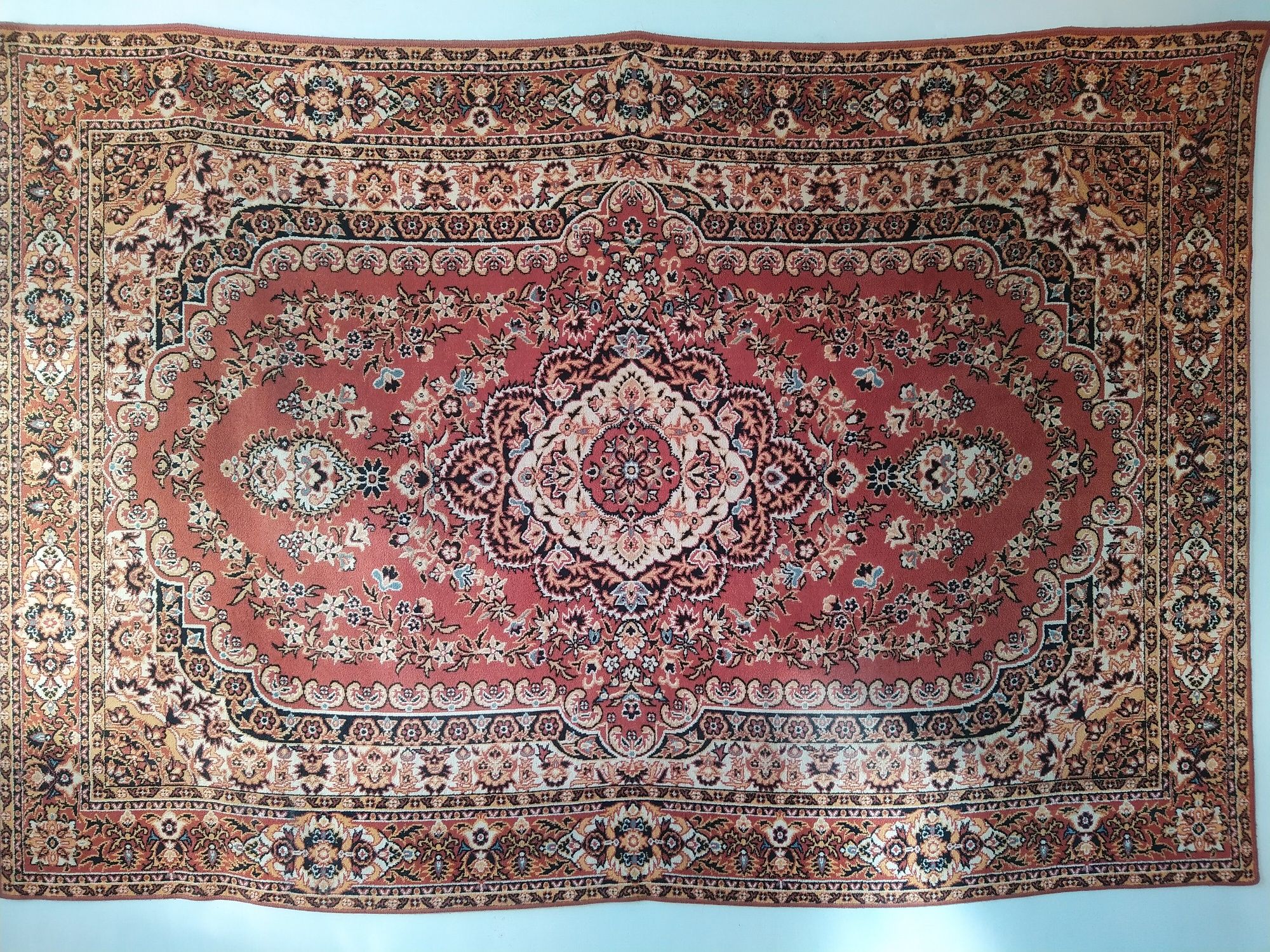 Продам ковер 3*2 метра. 1981г. Эстония.