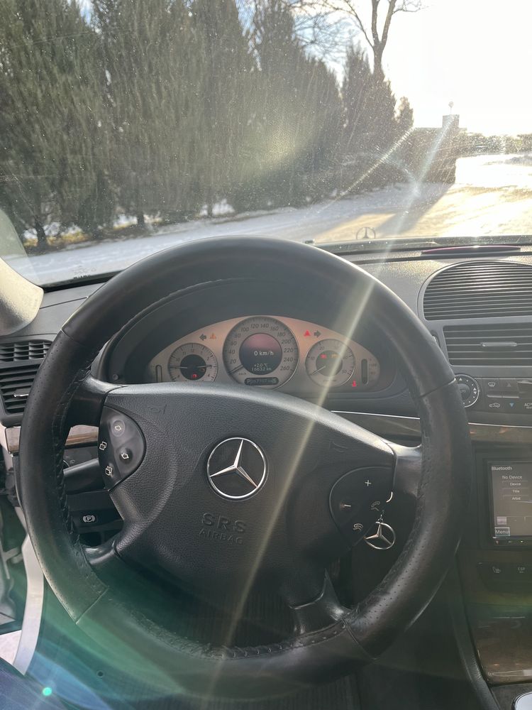 Mercedes-benz e-class w211