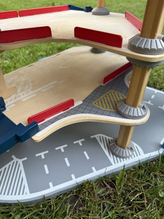 Garaż drewniany na resoraki Lidl duży