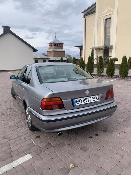 Продам бмв є 39 в хорошу стані
