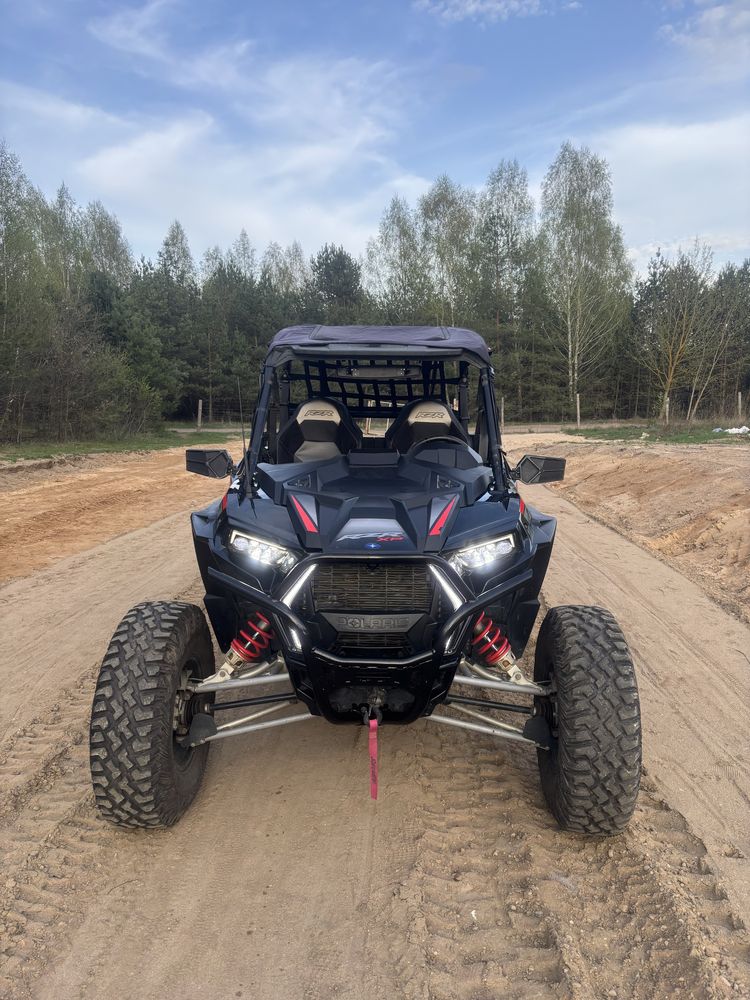 Polaris rzr 1000 xp4