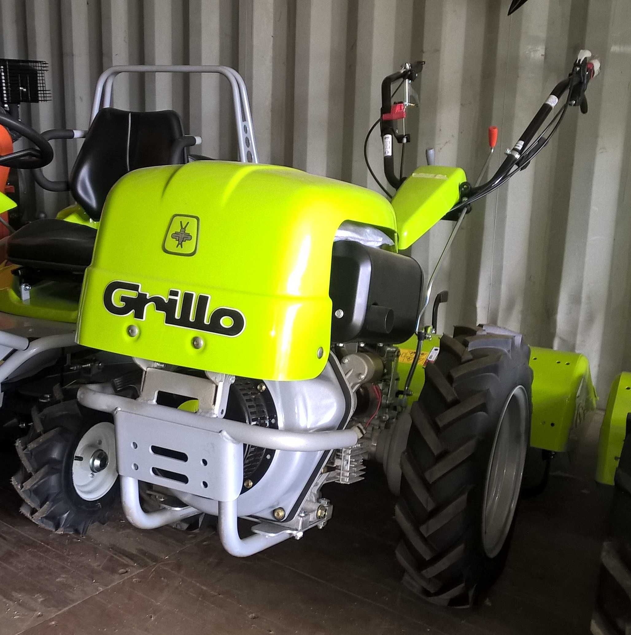 Motocultivador Grillo G107 + Frese  [NOVO]