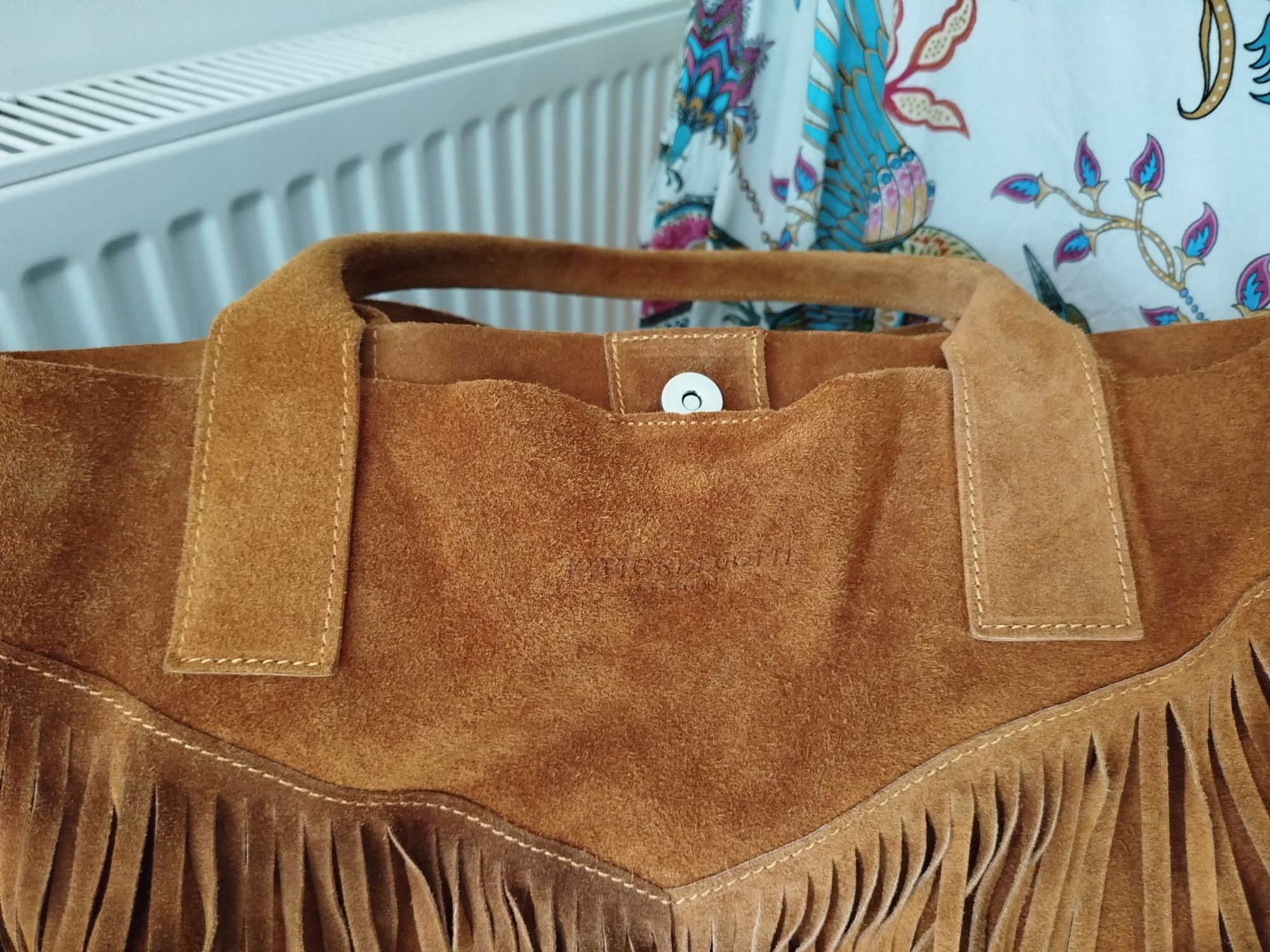 Włoski Shopper Boho Vittoria Gotti Torebka z frędzlami camel
