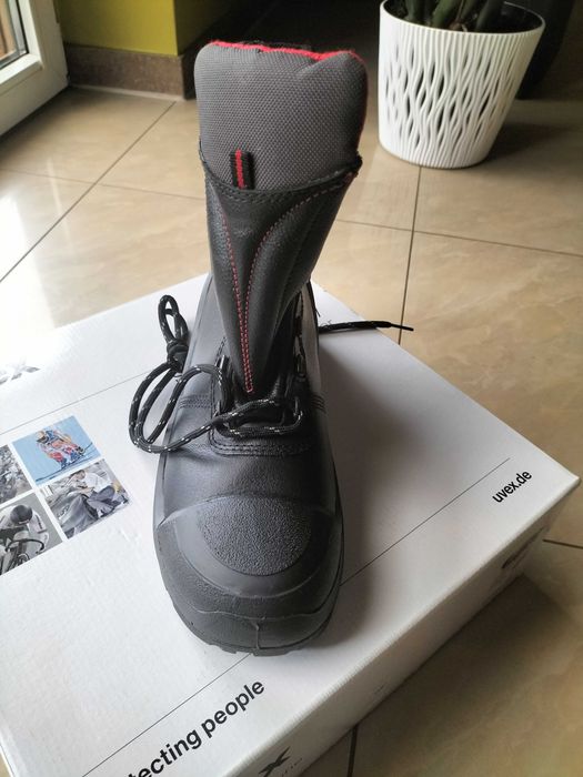 Ocieplane trzewiki ochronne UVEX QUATRO PRO S3 CI SRC 84022 rozmiar 41