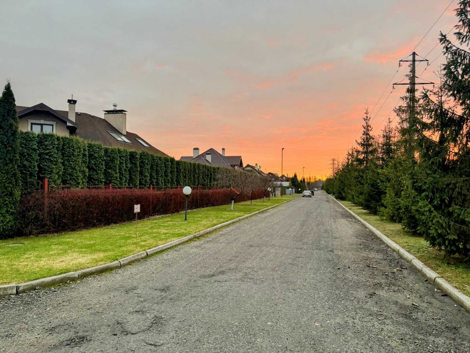 Будинок в закритому містечку. КМ Петрушки