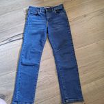 Jeansy z regulacją w pasie r128
