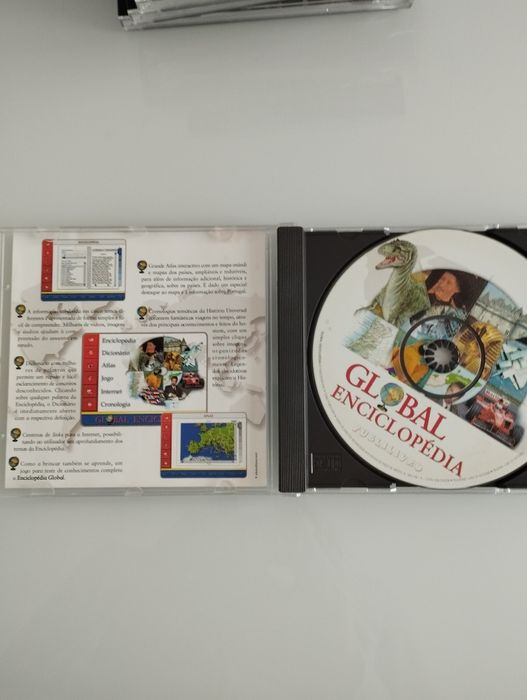 Coleção de cds sobre a História do Século XX