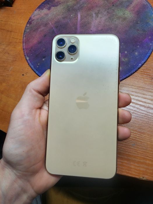 Продам айфон 11 про макс на 64гб акб 100%