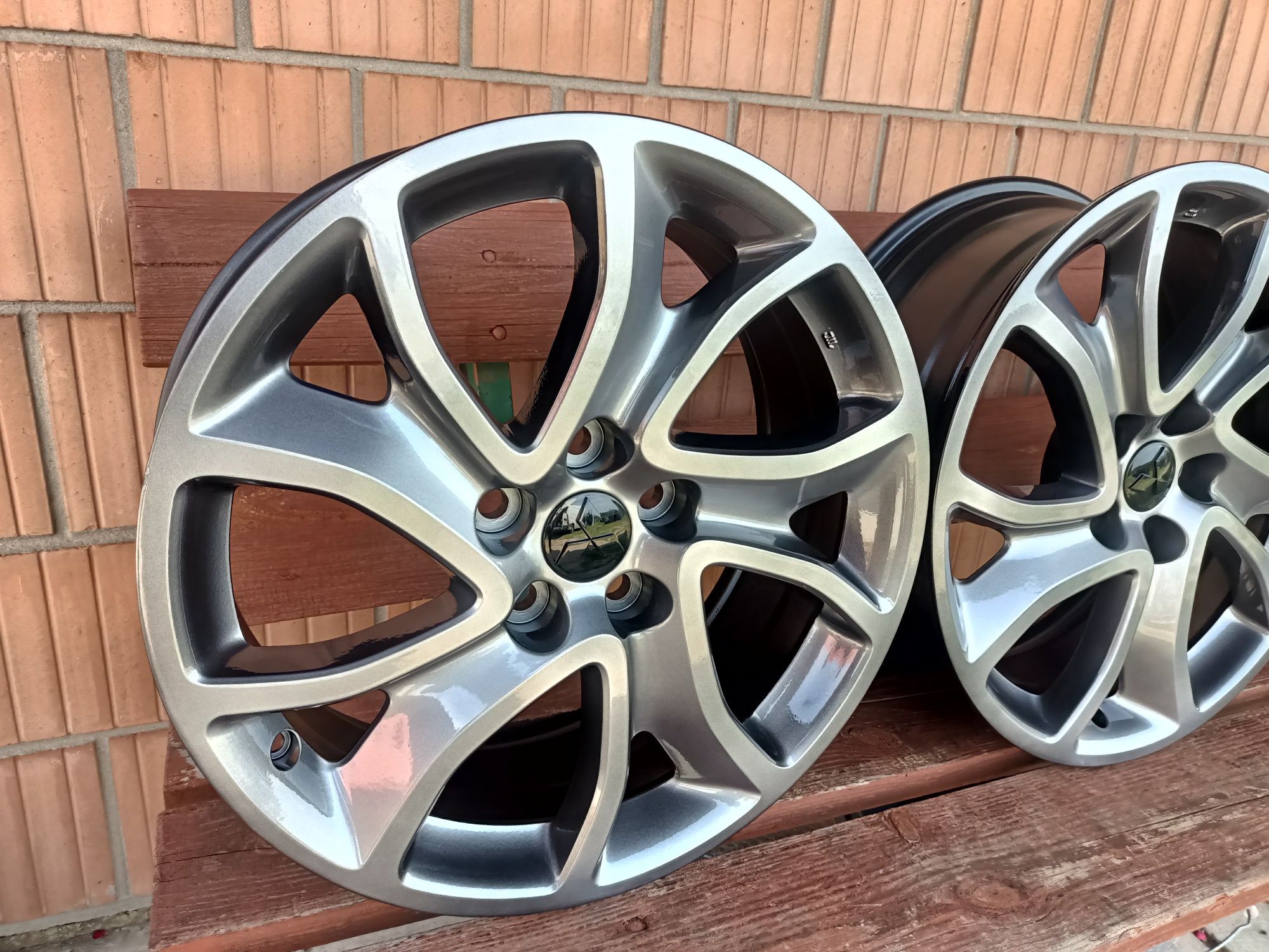 Felgi 5x114,3 R18 Mitsubishi