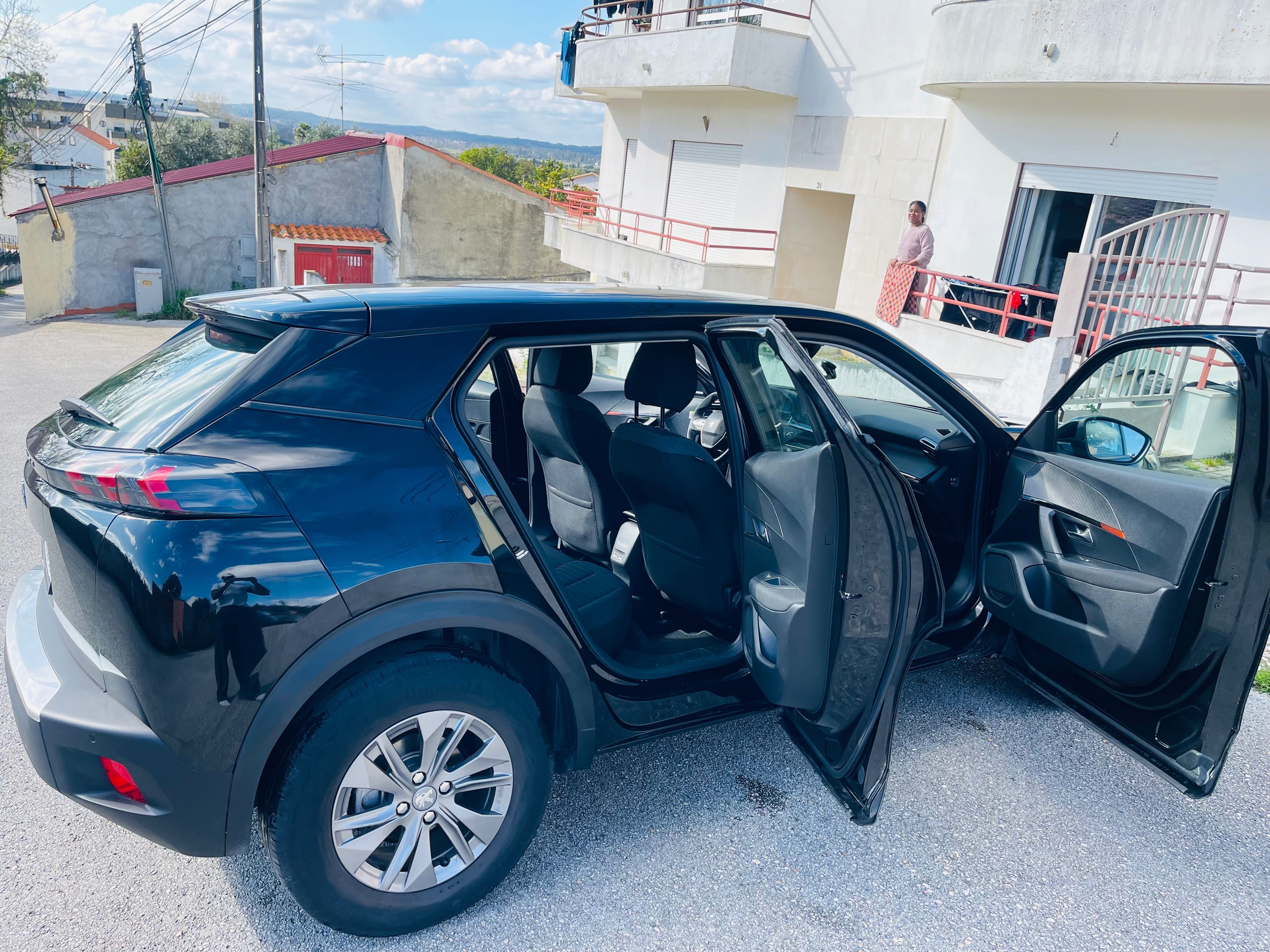 Peugeot e-2008 como novo