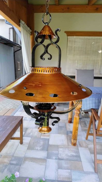 Miedziana lampa wisząca rustykalna