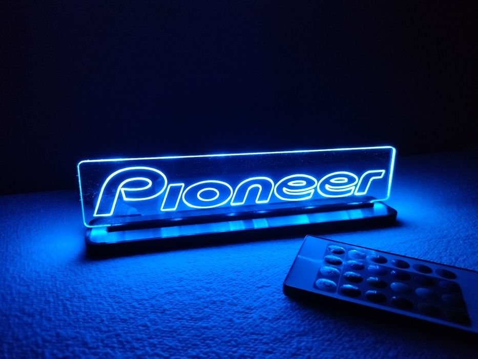 Pioneer, logo, lampka led