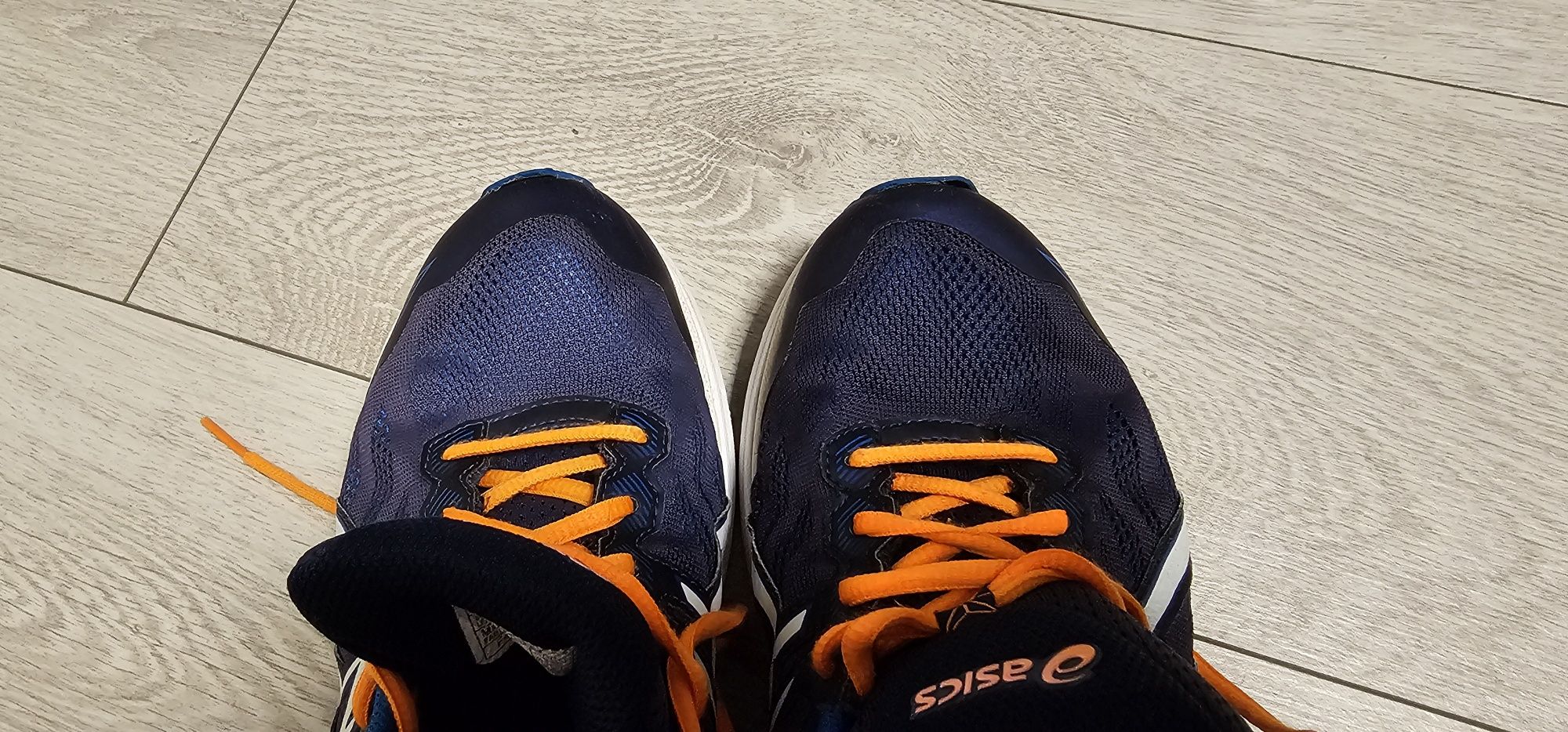 ASICS GT 1000 męskie buty sportowe rozmiar 42 wkładka 26,5cm