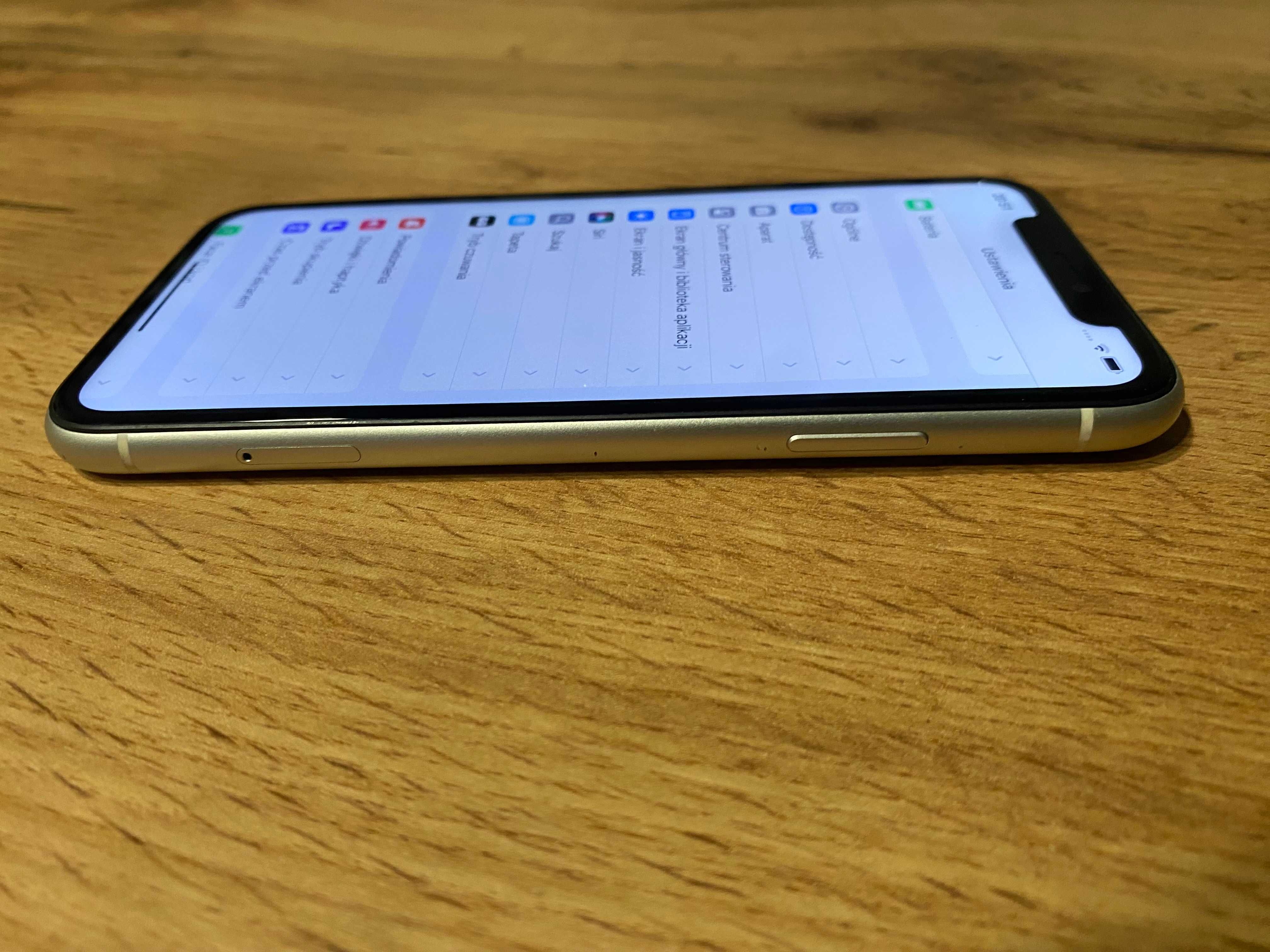 Apple iPhone 11 biały