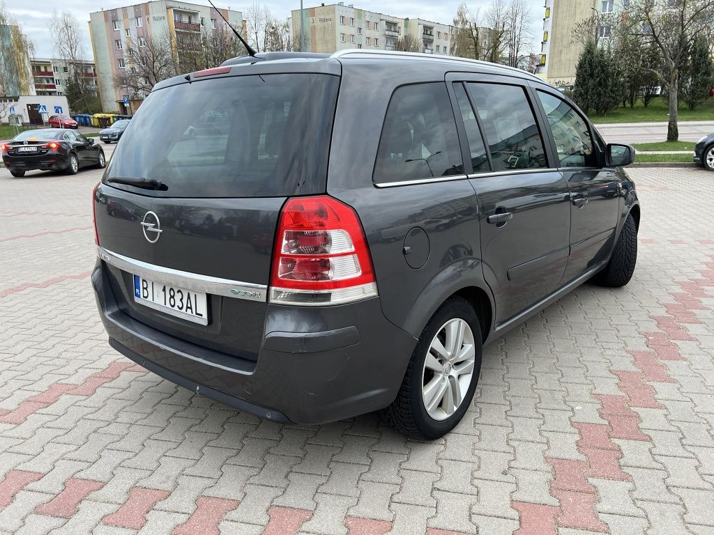 Opel Zafira b 1.7 (110km)