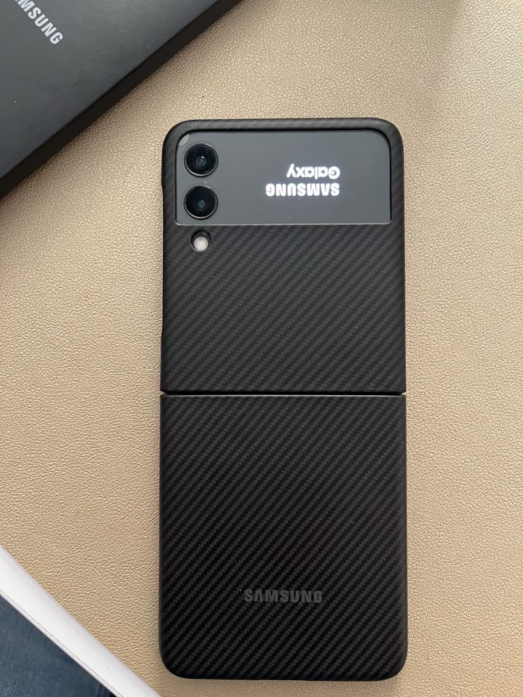 Samsung Galaxy Z flip 3 256GB
