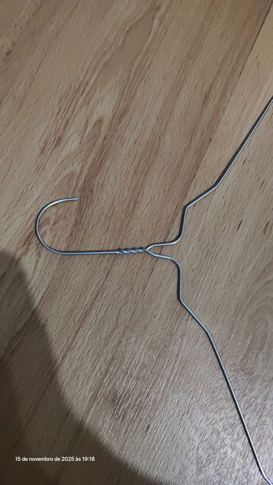 Cabide simples de ferro