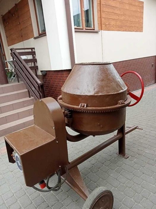 Betoniarka 150 l 400 V odnowiona mało używana-polska produkcja
