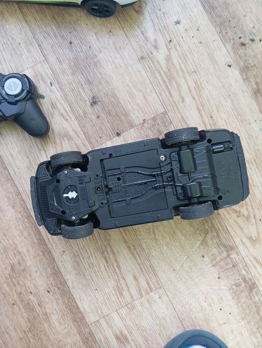 Продам Машинки на радиоуправлении