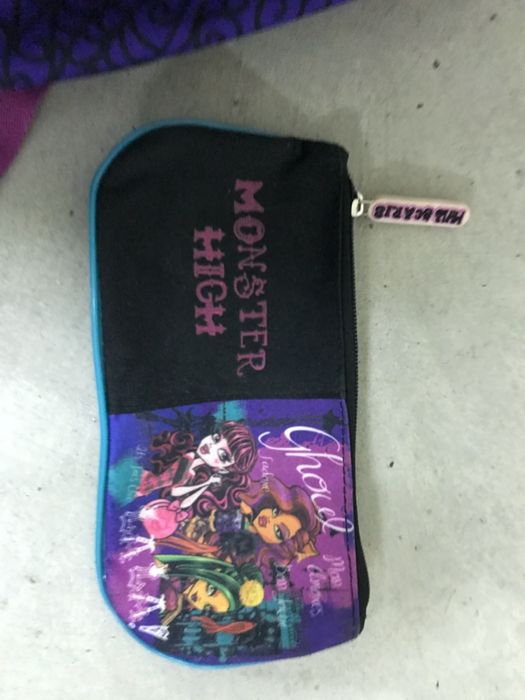 Mochila e Estojo Monster High