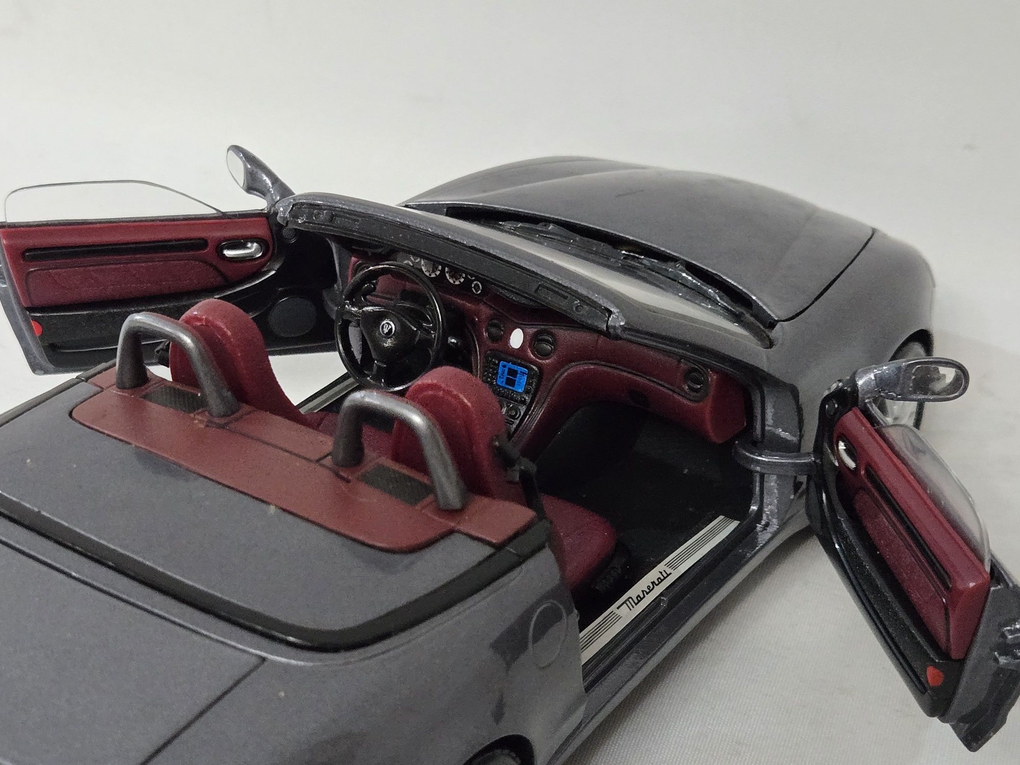 Miniatura Maserati Spider 1/18