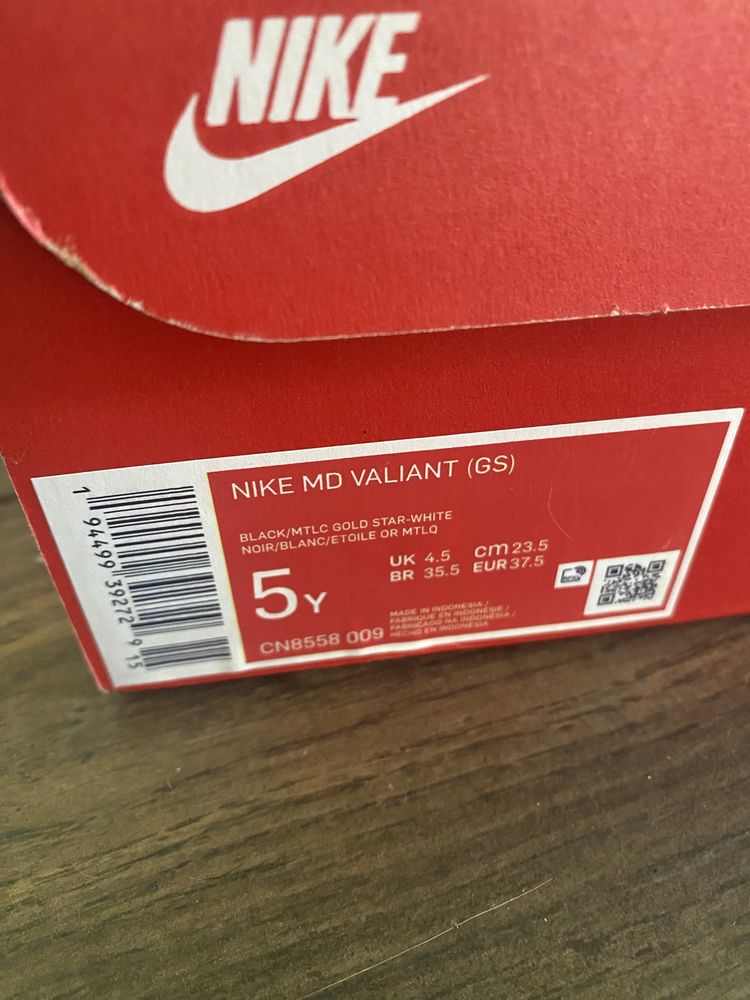 Buty Nike md valiant