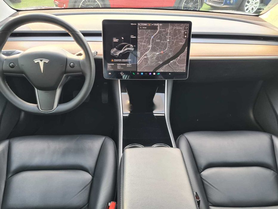 Tesla
Model 3 Standard Range Plus RWD