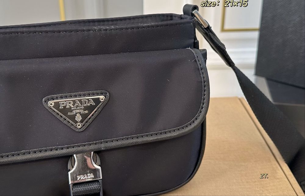 Сумка Prada мужская черная текстиль через плечо планшетка