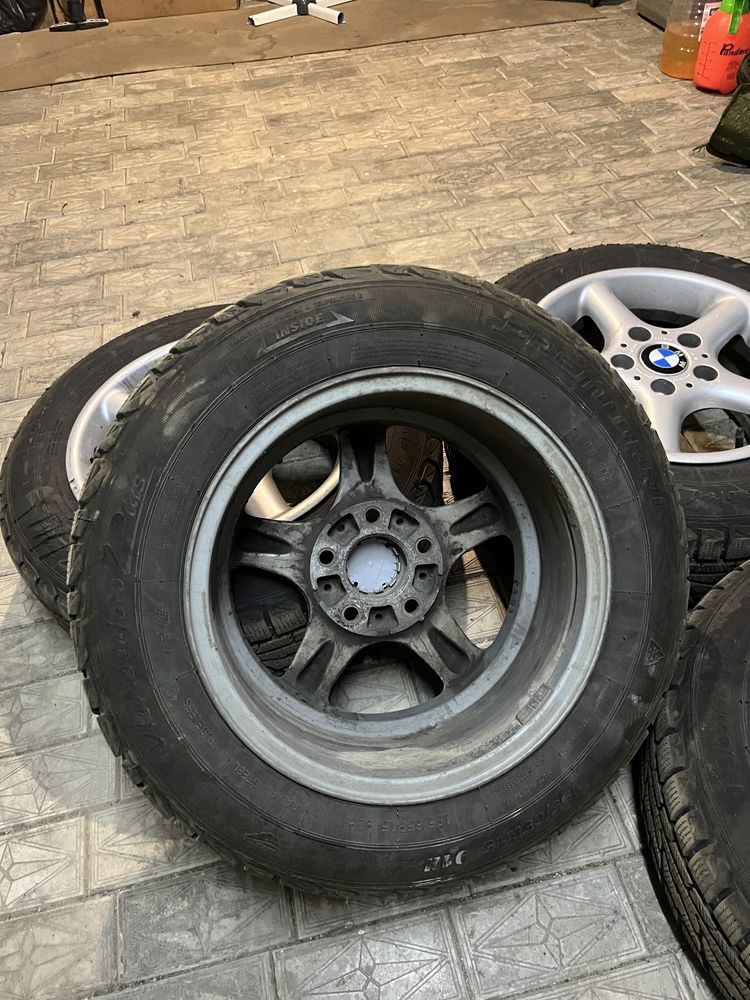 Продам диски і покришки 195/65R15 5х120