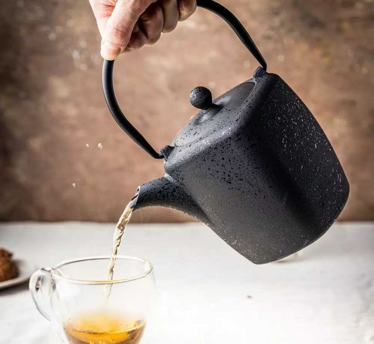 ŻELIWNY Czajniczek imbryczek do HERBATY, zaparzacz, czajniczki żeliwne