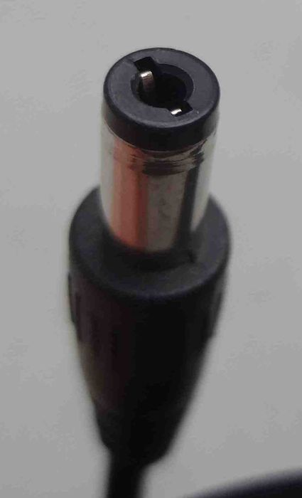 Блок питание LXQ12EU-050200 5V 2A зарядное устройство