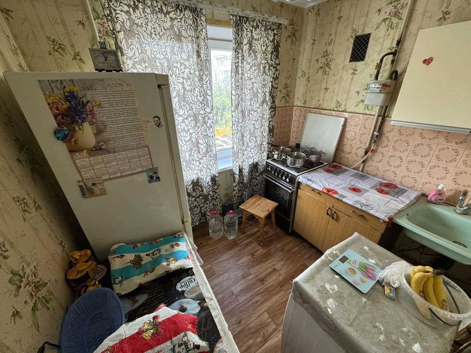 Продаж 2 кімнатної квартири на Алмазному!! Гарний поверх!! Не кутова!!