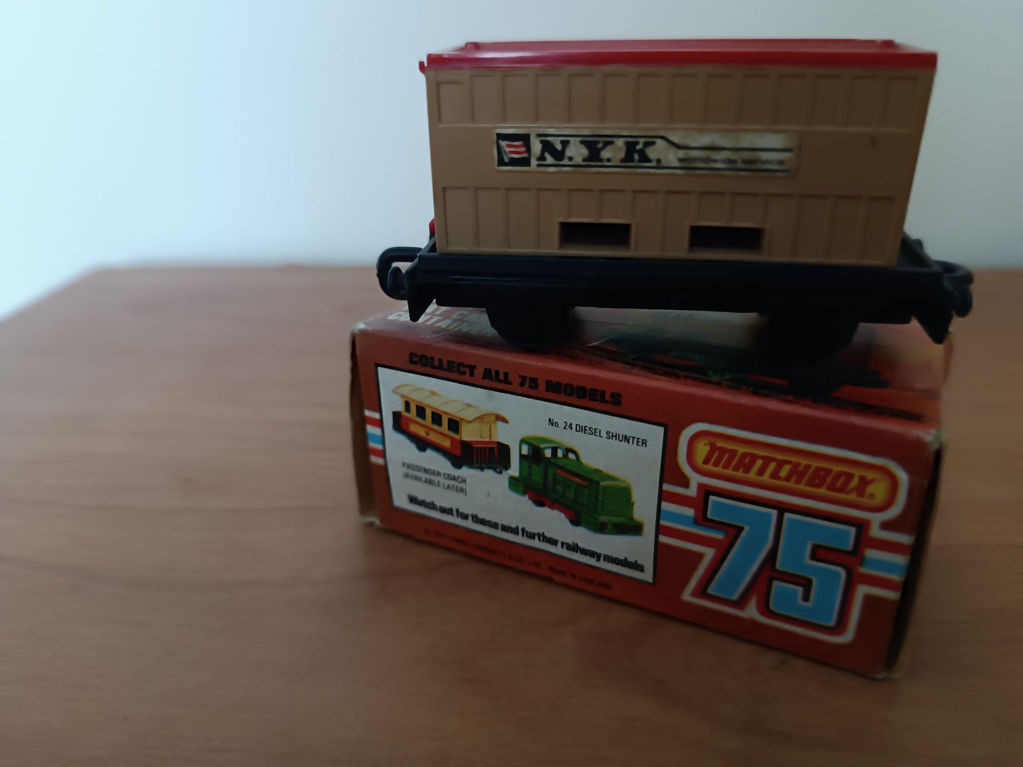 Matchbox numer 25 resoraki Prl