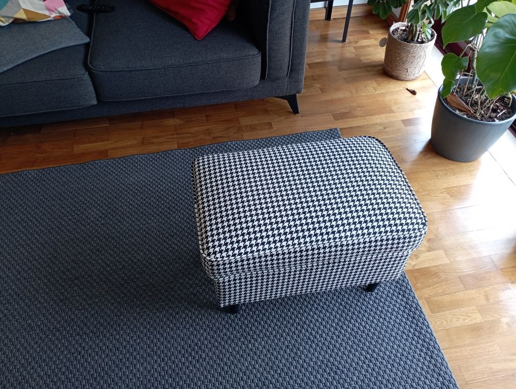Apoio pés IKEA strandmon