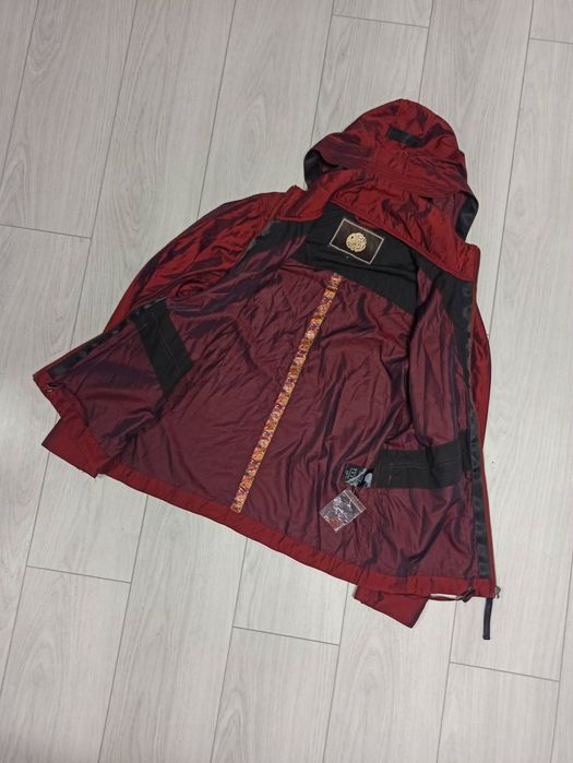 Ветровка Pretty green