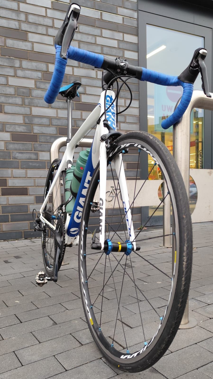 Rower szosowy Giant Defy Advanced 2x11 rM