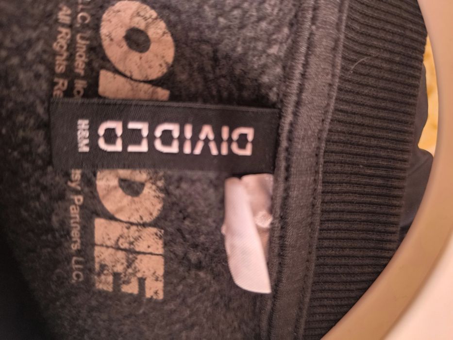 Свитшот от H&M  актуального коричневого цвета новый!!!