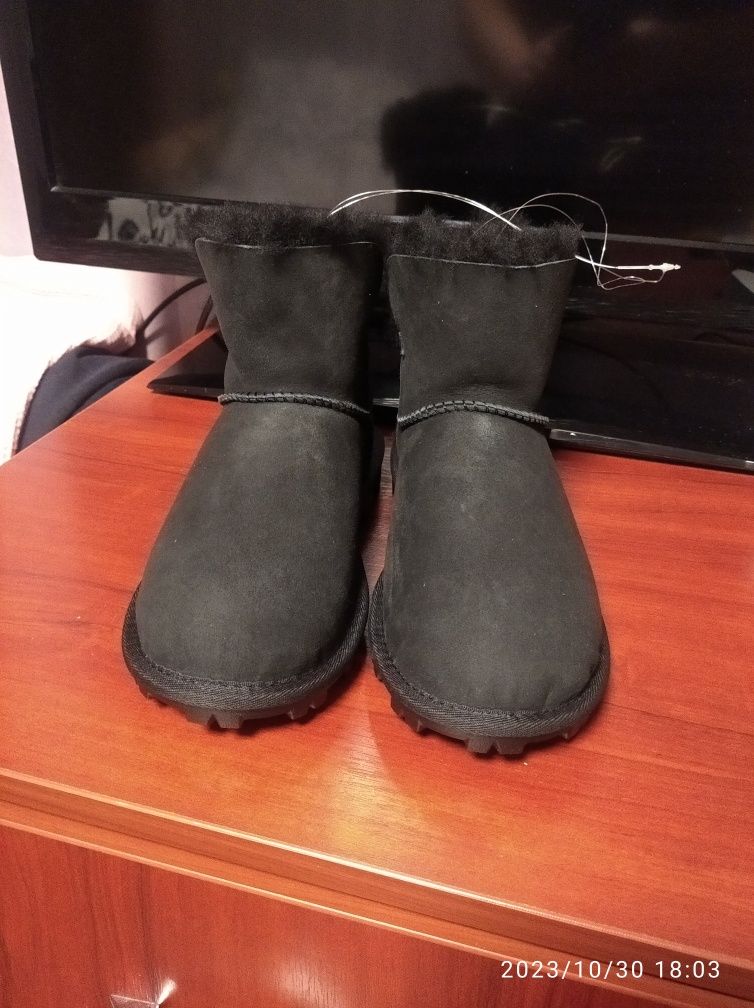 Ugg натуральная замша новые